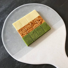 Load image into Gallery viewer, Pick Your Own 3 Flavors Box