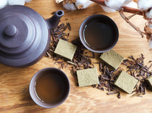 Afbeelding in Gallery-weergave laden, Divine Maia Chocolates Hojicha