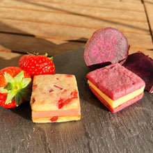 Afbeelding in Gallery-weergave laden, Divine Maia Chocolates Nama Cookies Strawberry Shortcake/Ube (5 stuks) PRE-ORDER *UITVERKOCHT*
